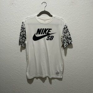 Nike SB Dri Fit Men's Shirt